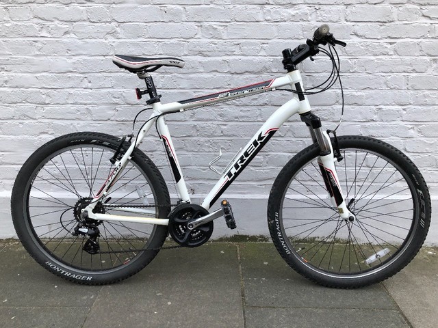 trek 3700 disc 2011